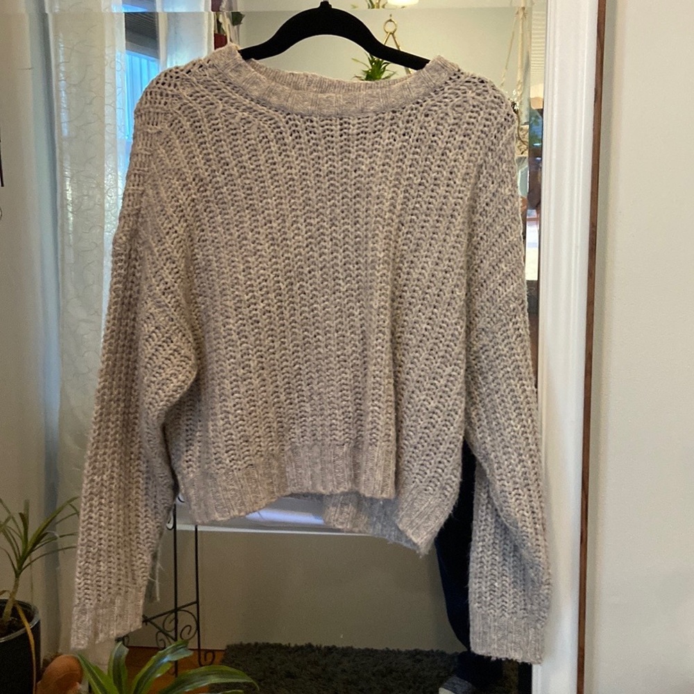 American Eagle sweater